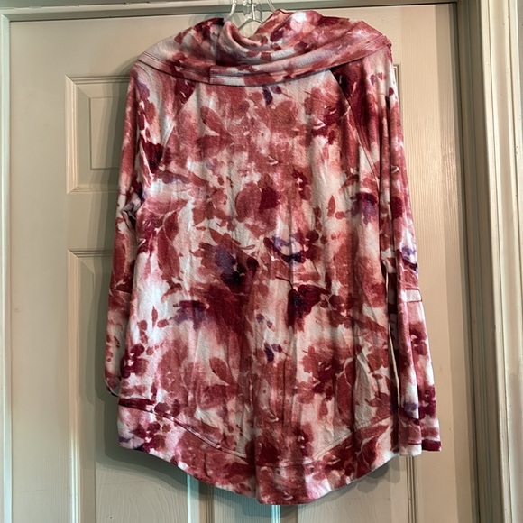 Westbound Top - Picture 4 of 4